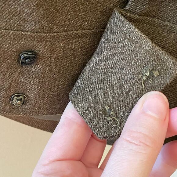 1950s Vintage 38L military jacket wool brown Combat Uniforms Corp. patch 2 - Picture 5 of 12